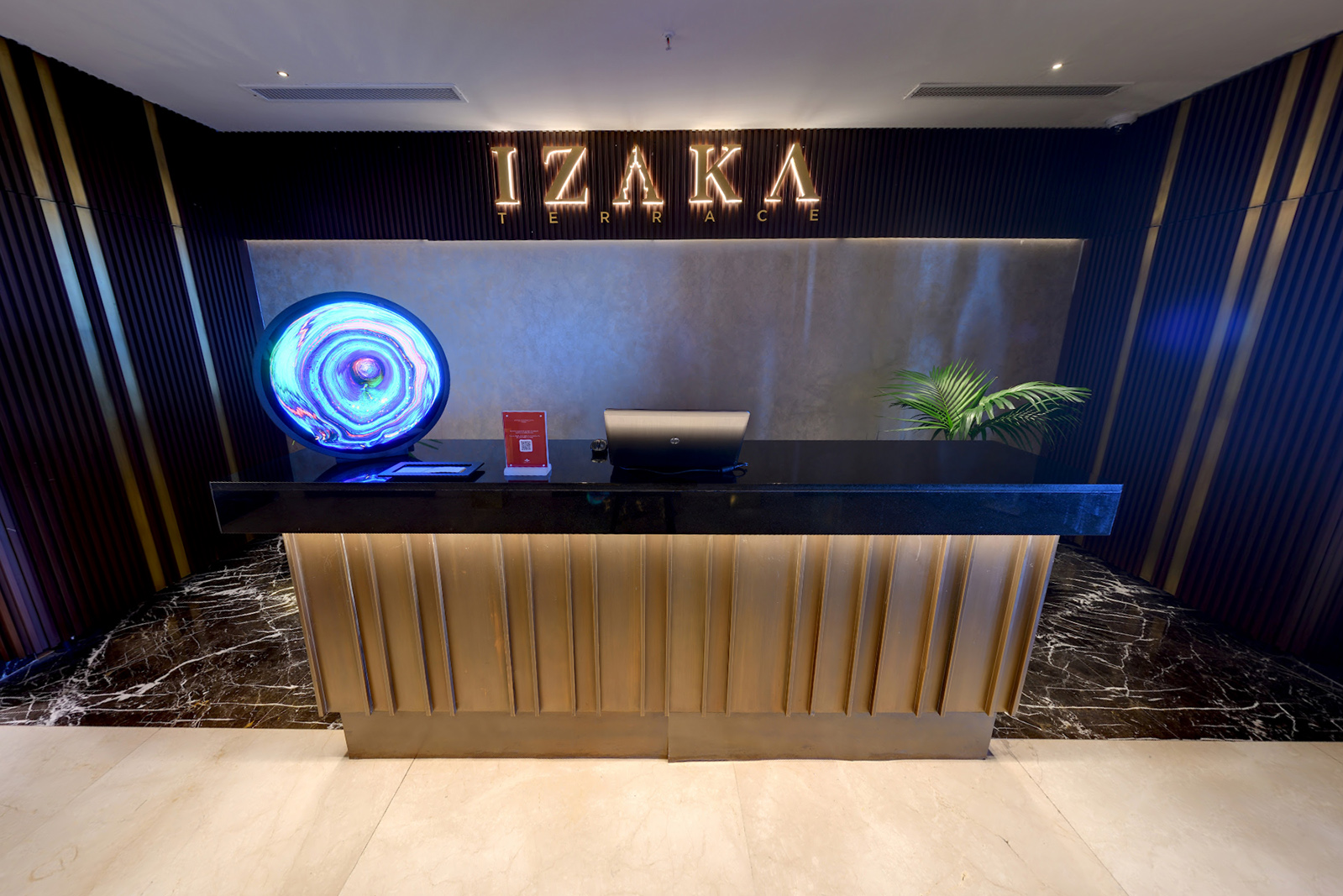 IZAKA RESTAURANT